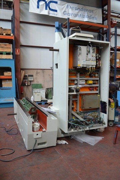 Fresadora bancada fija CORREA CF17 (9685307)