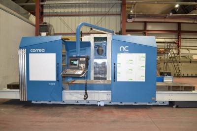 Used CORREA CF25/25 milling machine