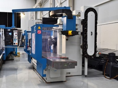 Retrofitting CNC milling machine CORREA CF22 - NC Service