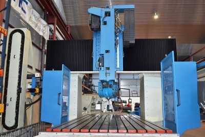 CORREA FP40/50 milling machine - Retrofitted by NC Service