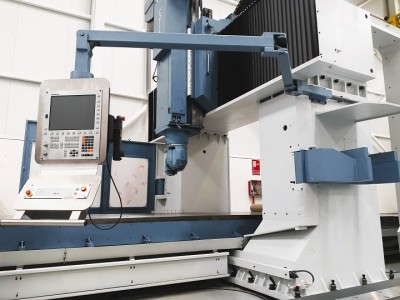 CORREA FP40/60 milling machine retrofitting by CORREA SERVICE