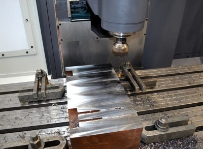 Retrofitting fresadora usada CORREA CF22/20 por CORREA Service