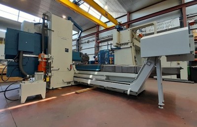 Retrofitting used CNC milling machine CORREA A30/30 - NC Service